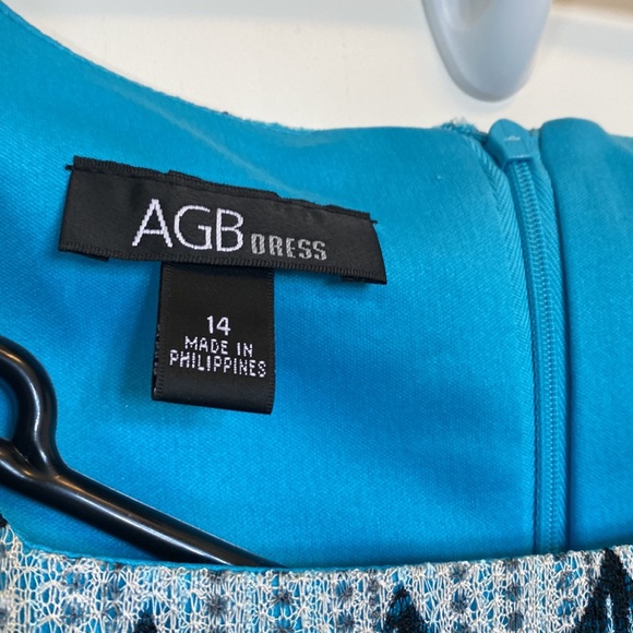 Dress - Picture 4 of 6